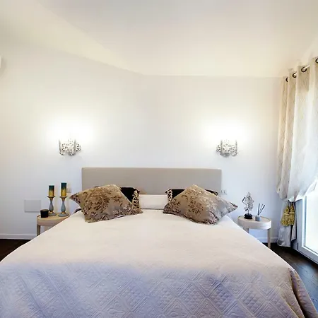Attico Belvedere Apartamento *